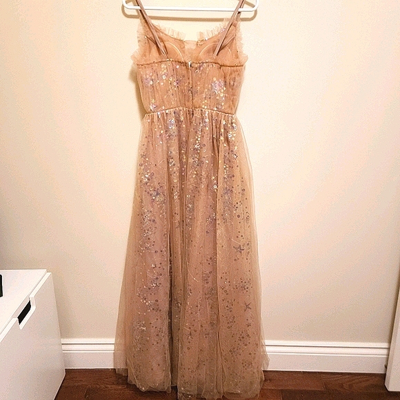 Prom dress - Picture 2 of 8
